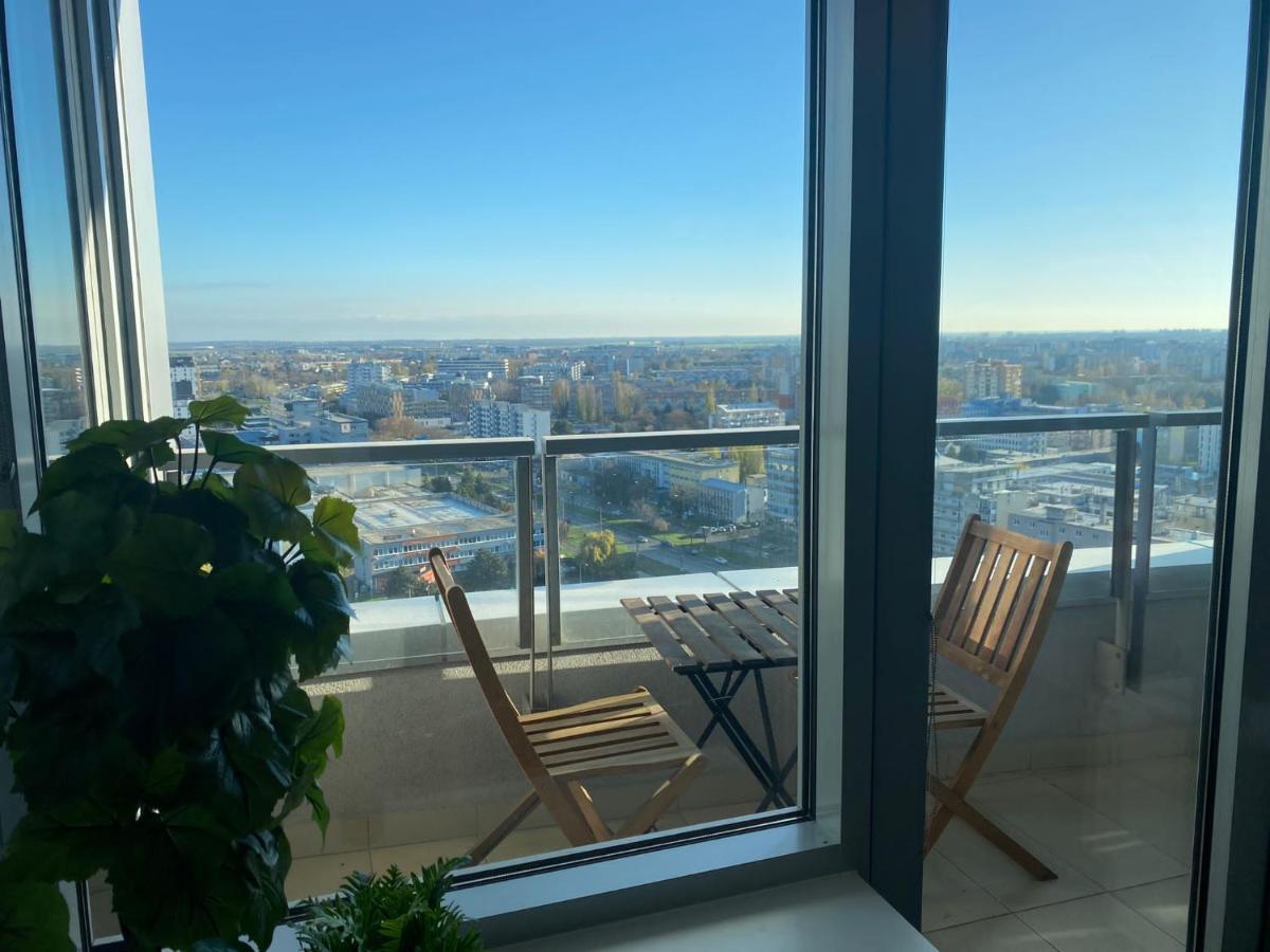 Fantastic View From The 20Th Floor Apartment Bratislava Exterior foto