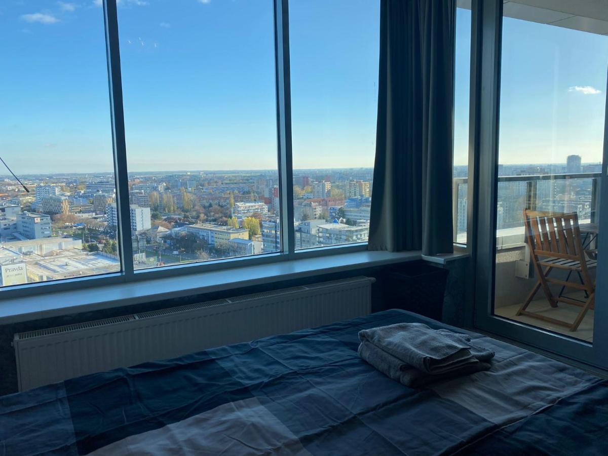 Fantastic View From The 20Th Floor Apartment Bratislava Exterior foto